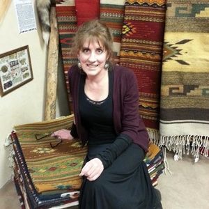 Meet your Posher, Holly